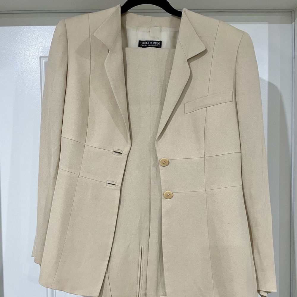 Women suit